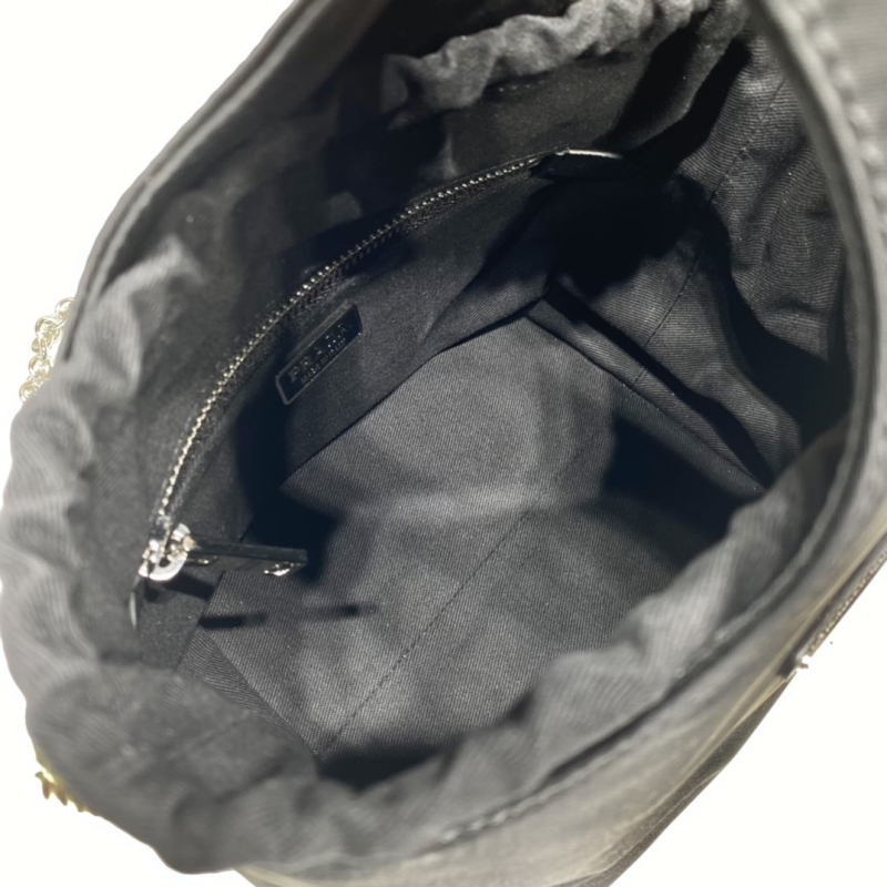 Pra*a bucket bags